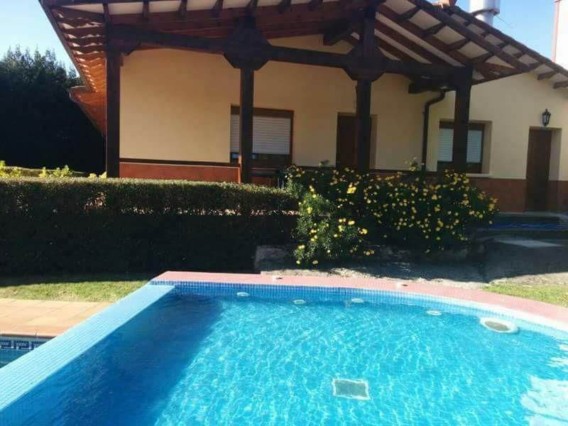 Apartamentos El Cazador San Vicente de Toranzo Exterior photo
